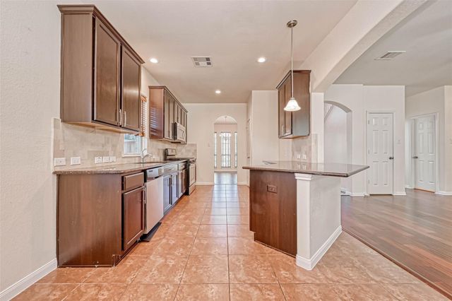 20555 Bonds Creek Lane, Spring, TX 77388