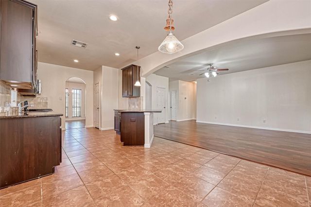 20555 Bonds Creek Lane, Spring, TX 77388