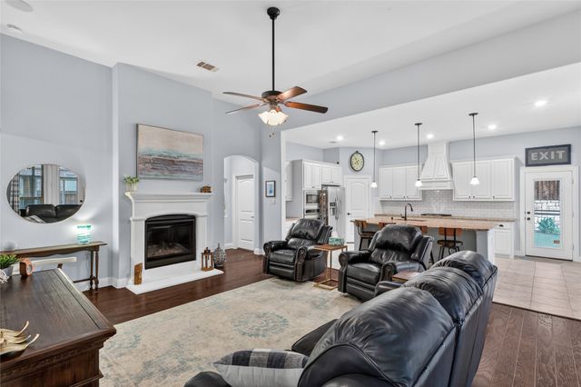 10909 Smithville Place, Mckinney, TX 75071