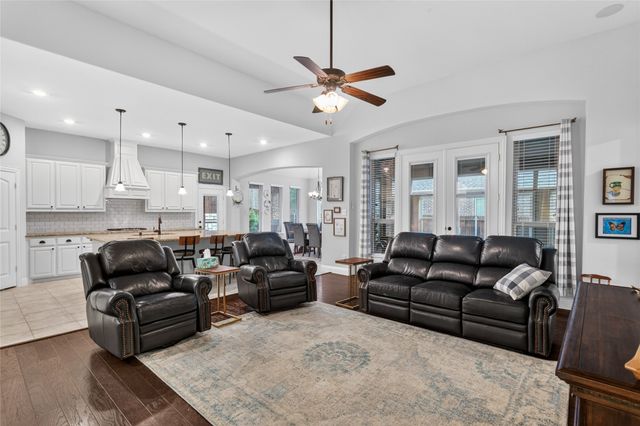 10909 Smithville Place, Mckinney, TX 75071