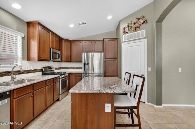 3905 E AZURITE Road, San Tan Valley, AZ 85143