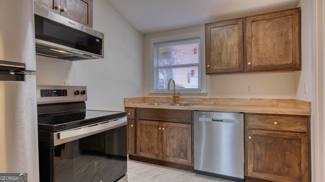 11 N McLin Street SW, Rome, GA 30161
