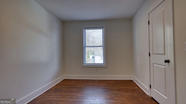 11 N McLin Street SW, Rome, GA 30161