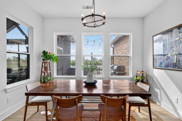 6810 Hunnington Drive, Sanger, TX 76266