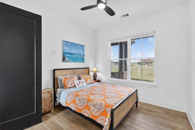 6810 Hunnington Drive, Sanger, TX 76266