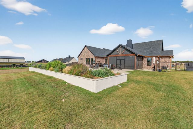 6810 Hunnington Drive, Sanger, TX 76266