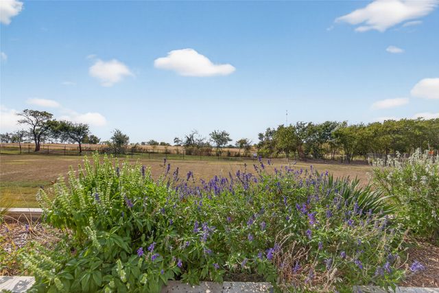 6810 Hunnington Drive, Sanger, TX 76266