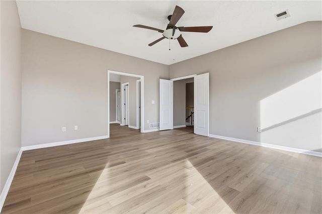 12811 W 137th Court, Overland Park, KS 66221