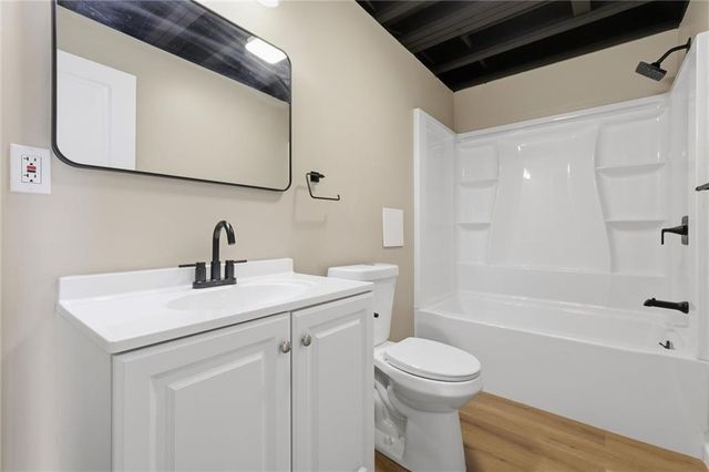 12811 W 137th Court, Overland Park, KS 66221