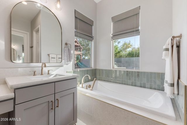 2941 S JEFFRY Street, Gilbert, AZ 85295