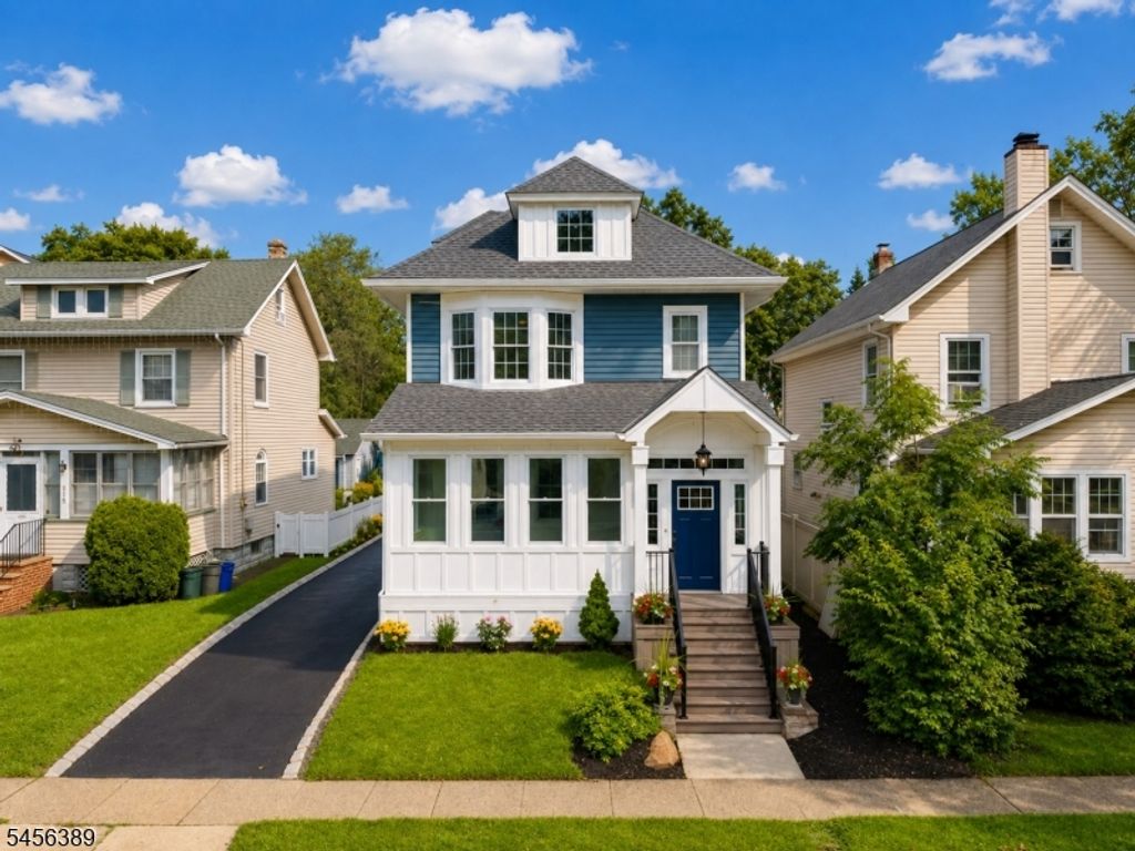 217 E Clay Ave, Roselle Park Boro, NJ 07204 — photo 2