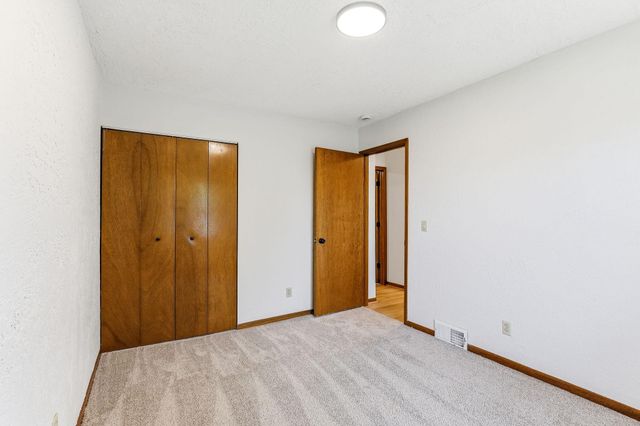 16500 Foliage Avenue W, Rosemount, MN 55068