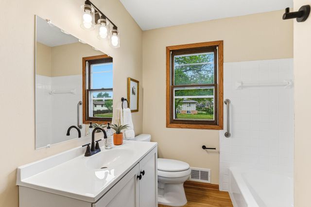16500 Foliage Avenue W, Rosemount, MN 55068