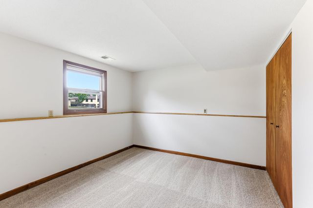 16500 Foliage Avenue W, Rosemount, MN 55068