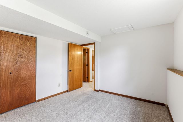 16500 Foliage Avenue W, Rosemount, MN 55068