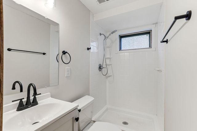 16500 Foliage Avenue W, Rosemount, MN 55068