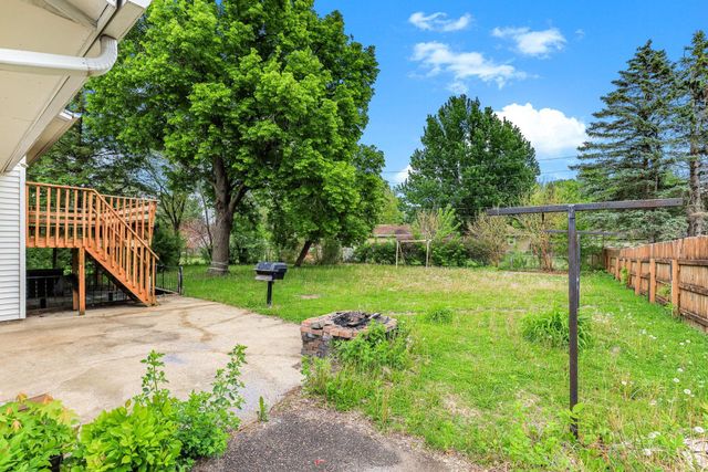 16500 Foliage Avenue W, Rosemount, MN 55068