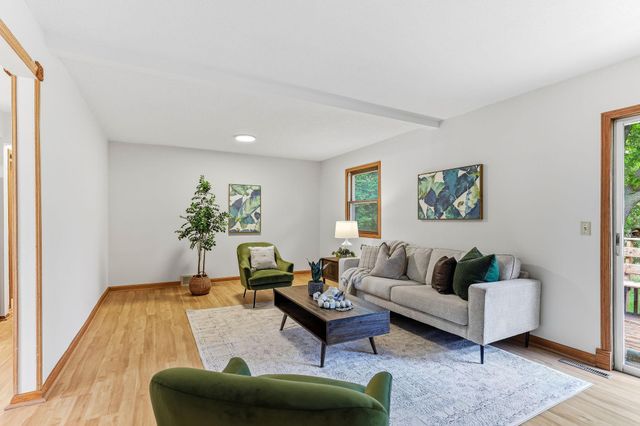 16500 Foliage Avenue W, Rosemount, MN 55068