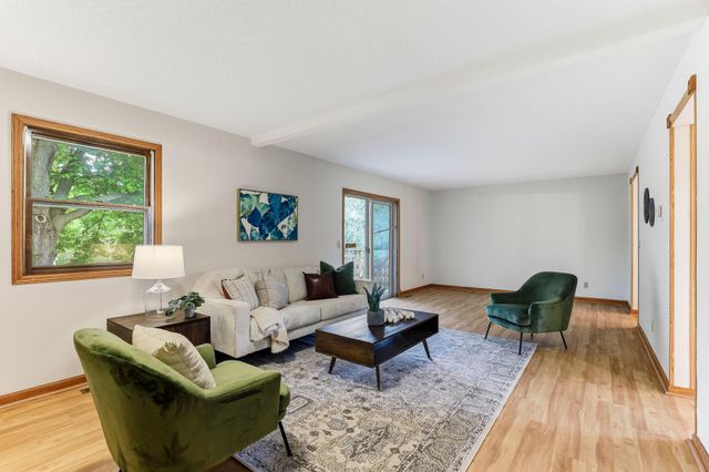 16500 Foliage Avenue W, Rosemount, MN 55068
