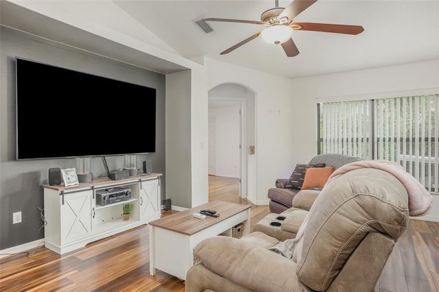 1356 CANARY DRIVE, Deland, FL 32720