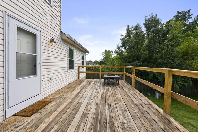 811 Crevis Lane, Columbus, OH 43228