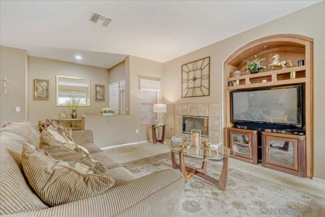 6373 Avenida De Las Vistas 2, San Diego, CA 92154