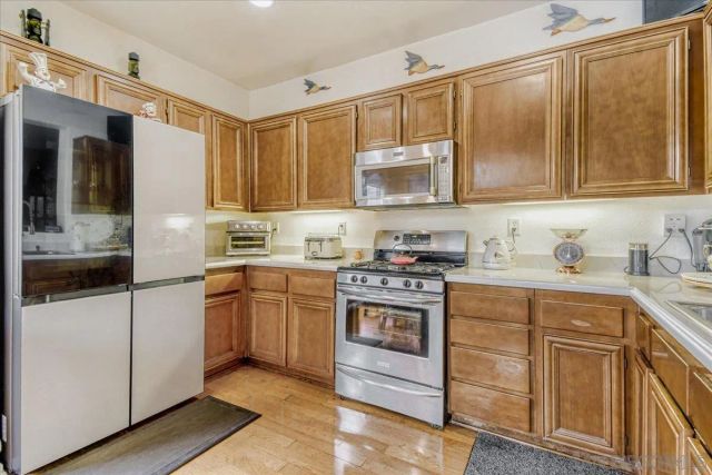 6373 Avenida De Las Vistas 2, San Diego, CA 92154