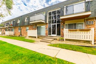 9994 S 84th Terrace 310, Palos Hills, IL 60465