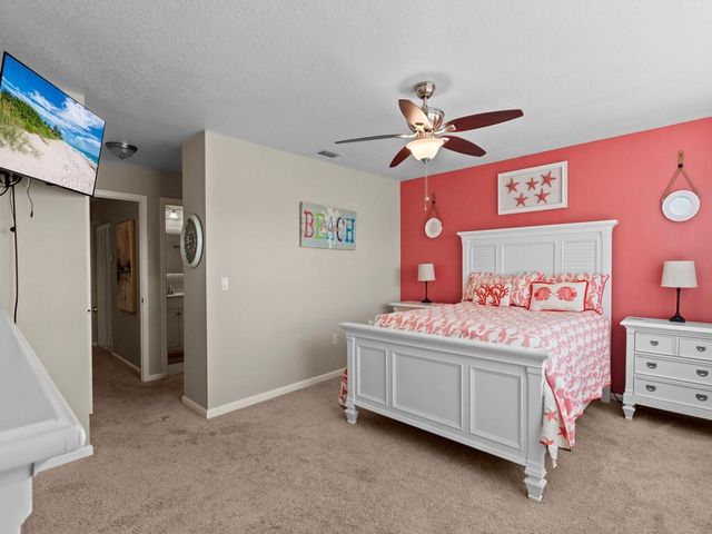 1901 Indian River Boulevard 201, Vero Beach, FL 32960