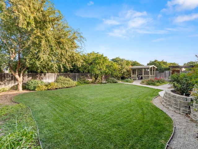 16787 Paula Road, Madera, CA 93636