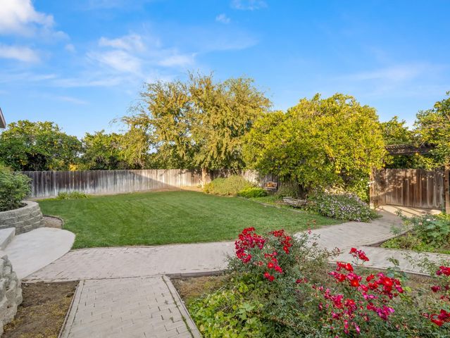 16787 Paula Road, Madera, CA 93636