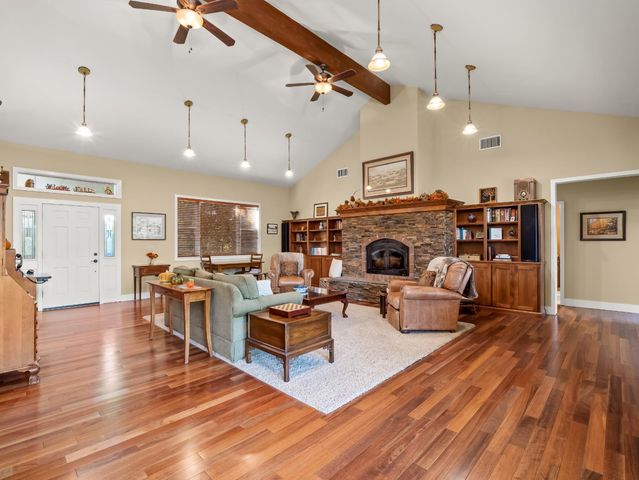 16787 Paula Road, Madera, CA 93636