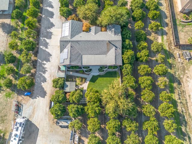 16787 Paula Road, Madera, CA 93636