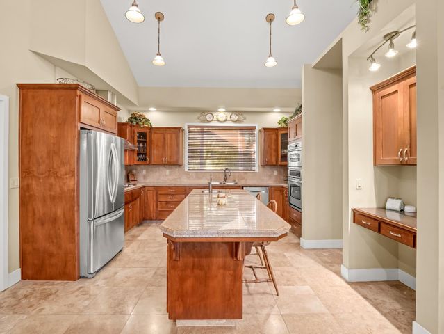 16787 Paula Road, Madera, CA 93636