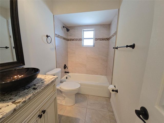 4007 ROYAL PALM DRIVE, Bradenton, FL 34210