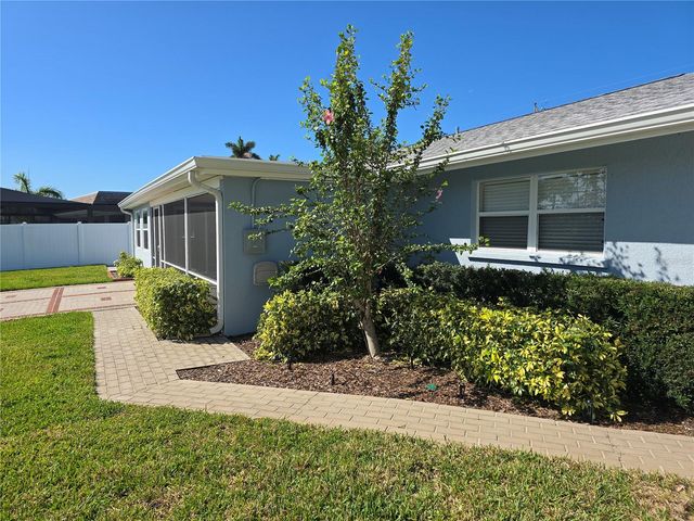 4007 ROYAL PALM DRIVE, Bradenton, FL 34210