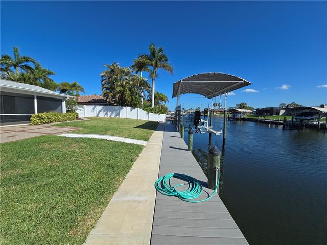 4007 ROYAL PALM DRIVE, Bradenton, FL 34210