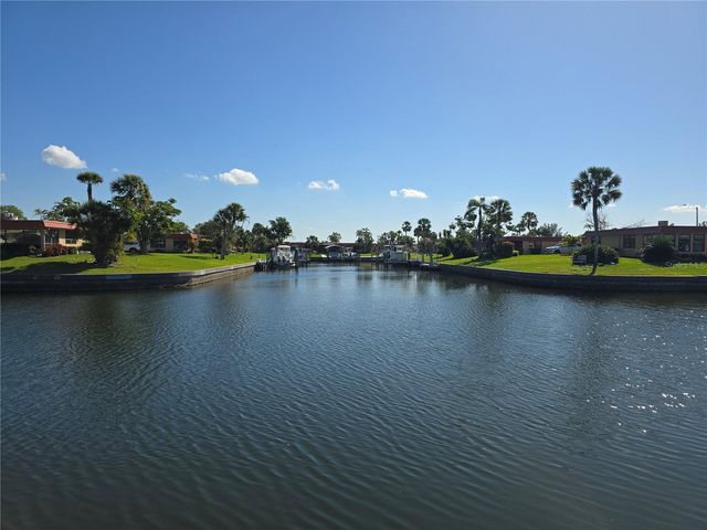 4007 ROYAL PALM DRIVE, Bradenton, FL 34210