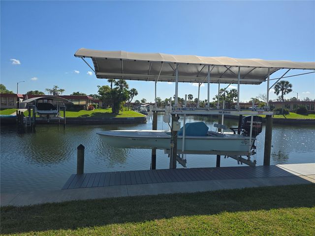 4007 ROYAL PALM DRIVE, Bradenton, FL 34210