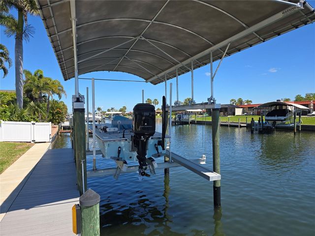 4007 ROYAL PALM DRIVE, Bradenton, FL 34210