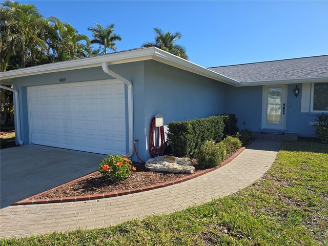 4007 ROYAL PALM DRIVE, Bradenton, FL 34210