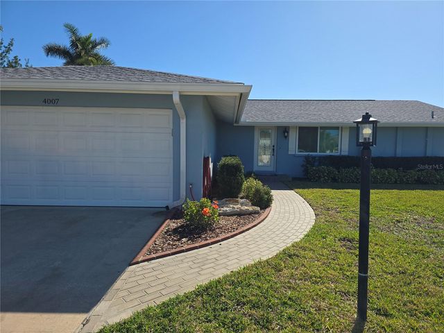 4007 ROYAL PALM DRIVE, Bradenton, FL 34210