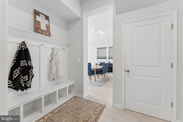 18320 MOSS GARDEN RD, Dumfries, VA 22026