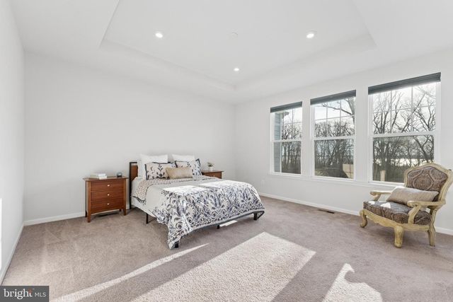 18320 MOSS GARDEN RD, Dumfries, VA 22026