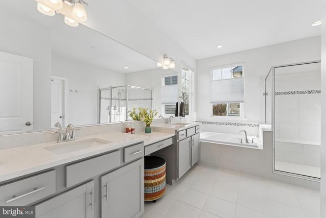 18320 MOSS GARDEN RD, Dumfries, VA 22026