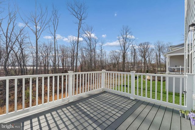 18320 MOSS GARDEN RD, Dumfries, VA 22026