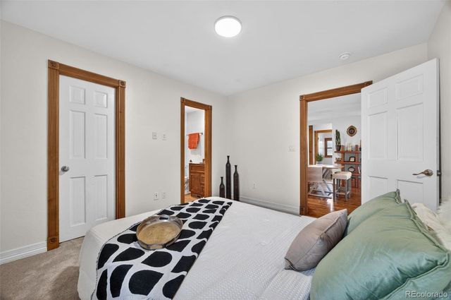 4857 S Logan Street, Englewood, CO 80113