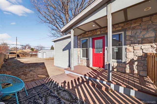 4857 S Logan Street, Englewood, CO 80113