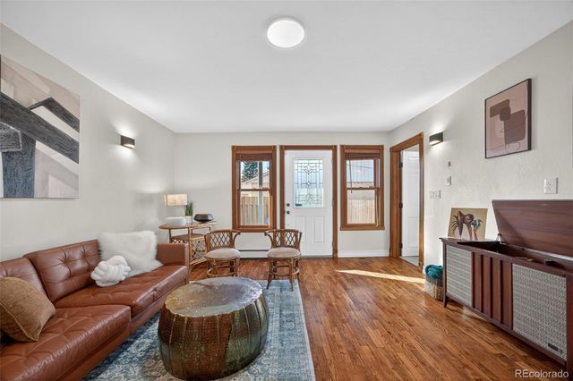 4857 S Logan Street, Englewood, CO 80113