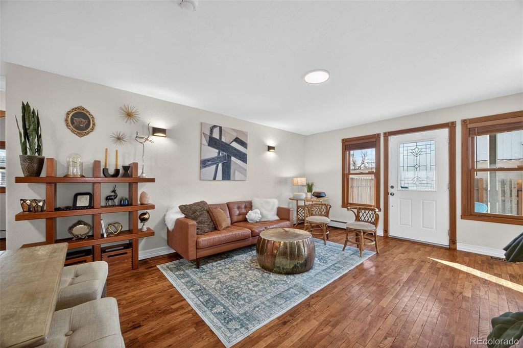 4857 S Logan Street, Englewood, CO 80113